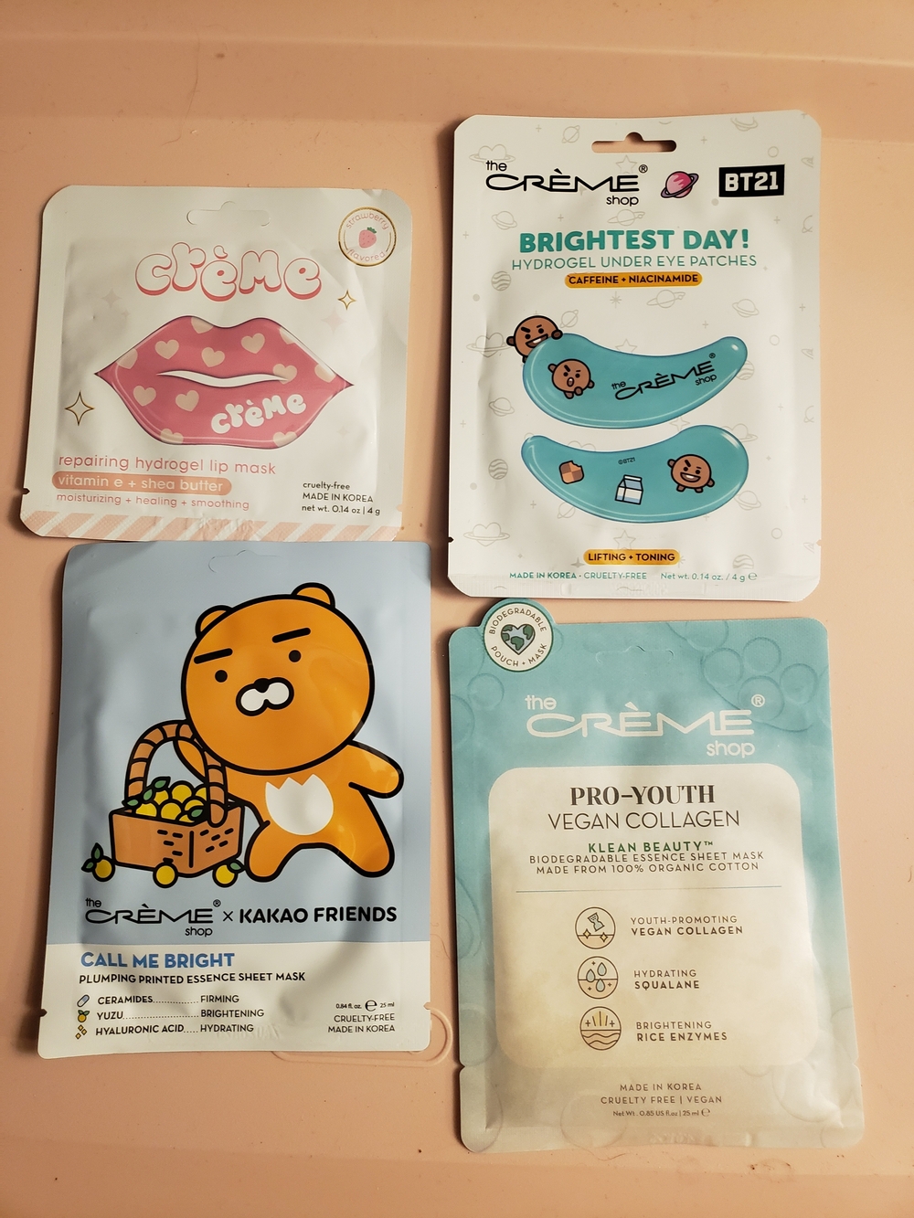 the Creme shop Face Mask Set Blue & Pink NWT (Set Of 4)